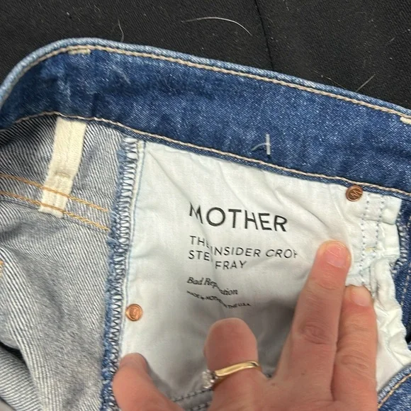 MOTHER JEANS size 25 THE INSIDER CROP STEP FRAY WOMAN TEAMING UP dark wash - Picture 13 of 16